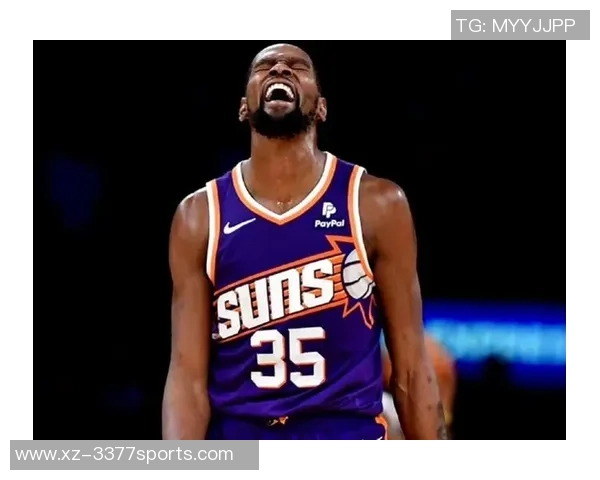 爱德华兹高效得分难救主球队失利全场19投11中砍下31分表现依旧亮眼 爱德华兹高效得分难救主球队失利全场19投11中砍下31分表现依旧亮眼