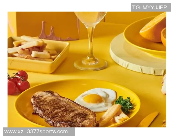 亚当斯如野兽般光脚漫步手持牛排展现原始魅力